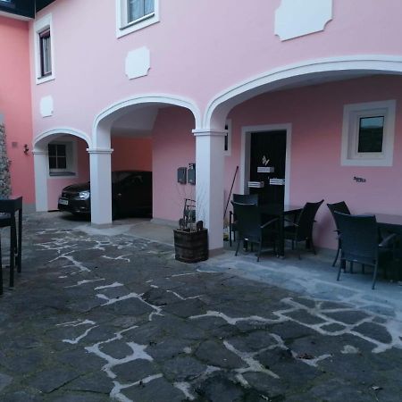 Gaestehaus Ruinenblick Bed and Breakfast Spitz an der Donau Buitenkant foto