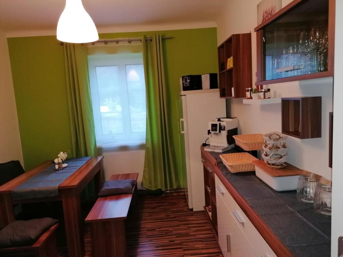 Gaestehaus Ruinenblick Bed and Breakfast Spitz an der Donau Buitenkant foto