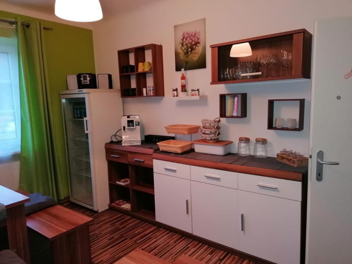 Gaestehaus Ruinenblick Bed and Breakfast Spitz an der Donau Buitenkant foto