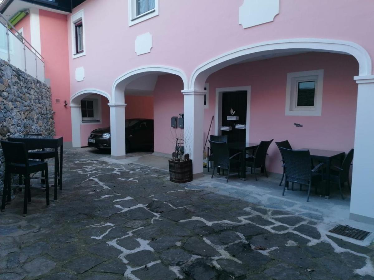 Gaestehaus Ruinenblick Bed and Breakfast Spitz an der Donau Buitenkant foto