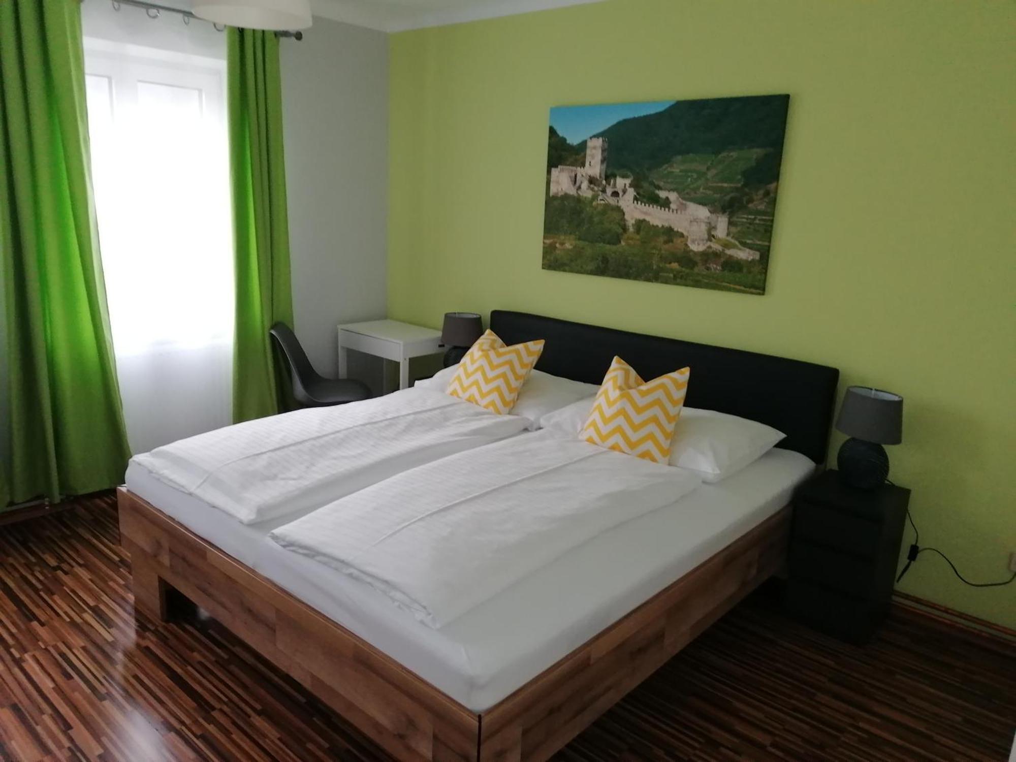 Gaestehaus Ruinenblick Bed and Breakfast Spitz an der Donau Buitenkant foto